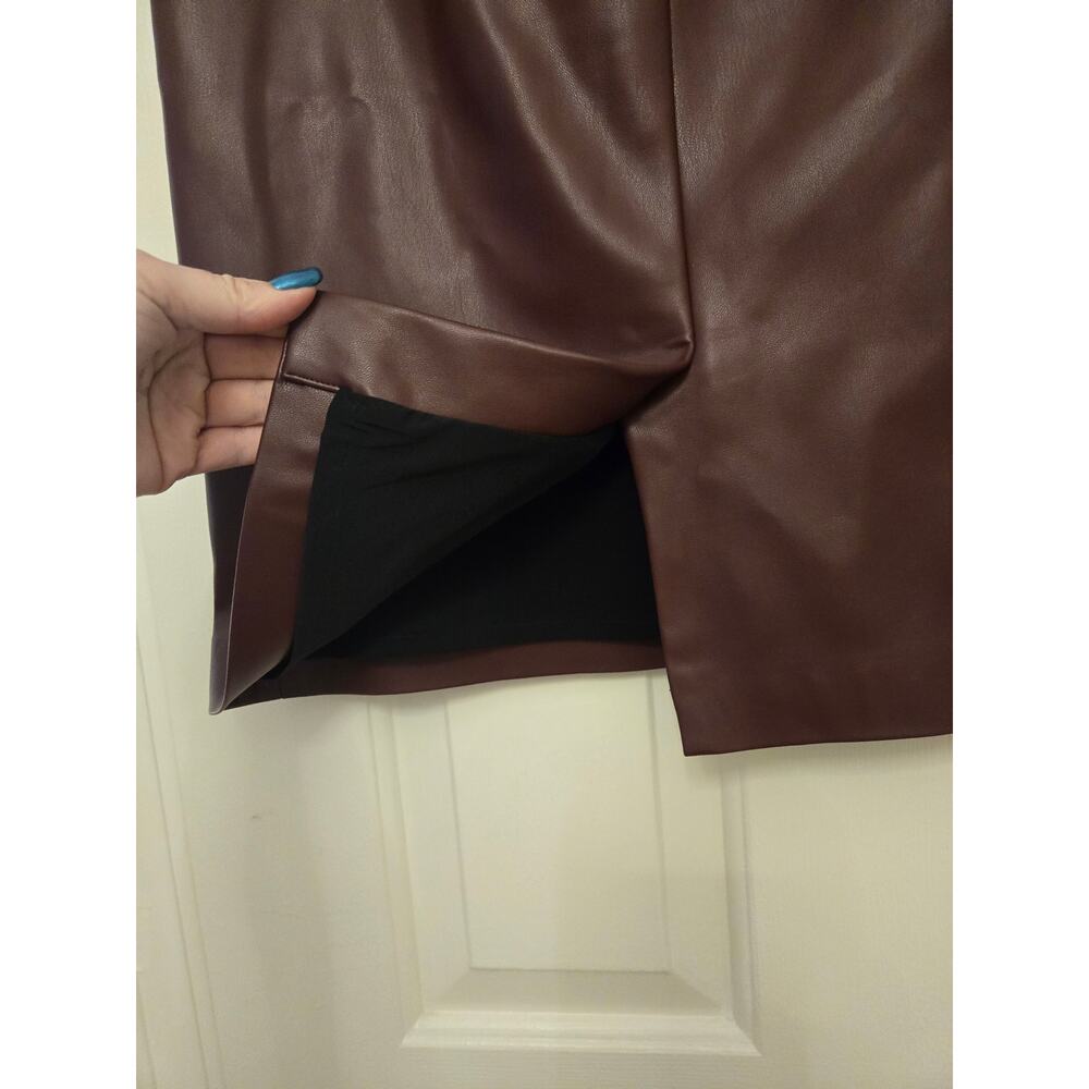 Theory Burgundy Faux Leather Pencil Skirt Sz 4/ S - Picture 4 of 9